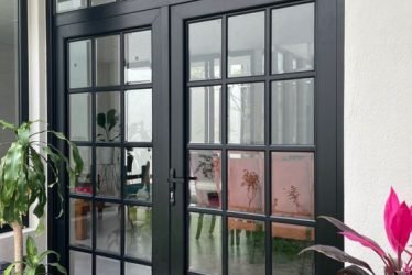 Pintu-Aluminium-Kaca